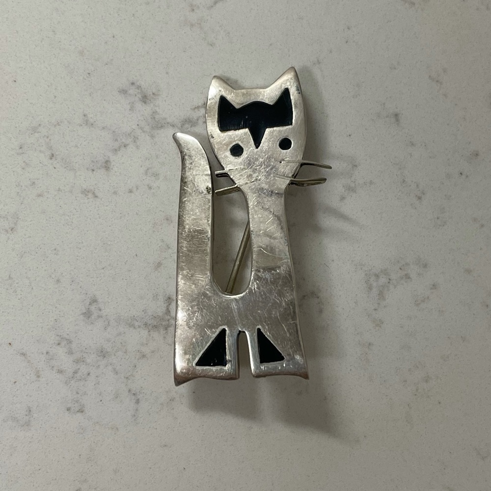 Vintage Sterling Cat Pin
